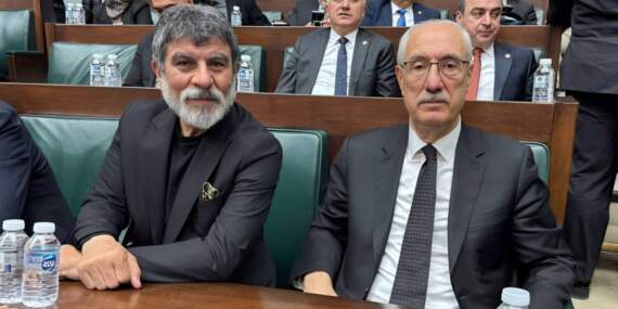 Yeraltı dizinin oyuncusu Sefa Zengin AK Parti Grup Toplantısı’nda