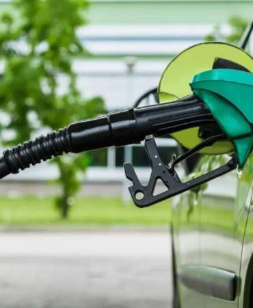 Sürücülere müjde: Motorine beklenen dev zam son anda iptal