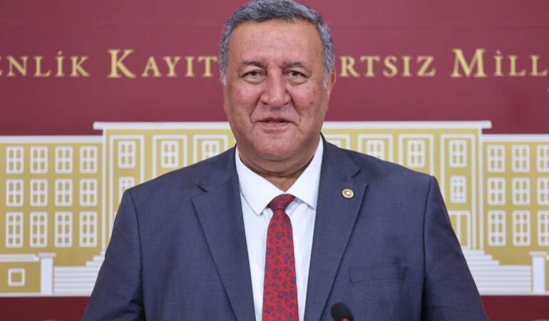 Gürer’den iktidara ‘süt’ isyanı: “Süt tozu ithal edeceğinize yemi sübvanse edin”