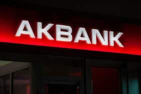 Akbank çöktü mü 16 Nisan 2026, Akbank Mobil sistemsel arıza düzeldi mi??