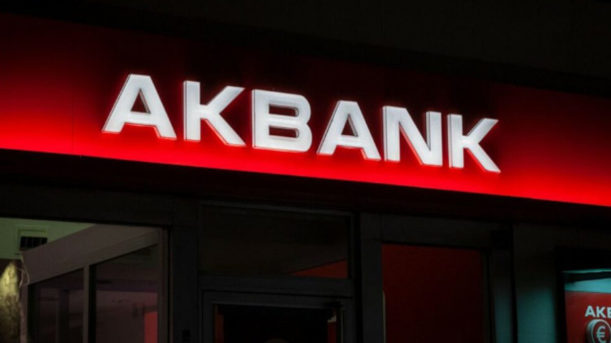 Akbank çöktü mü 16 Nisan 2026, Akbank Mobil sistemsel arıza düzeldi mi??