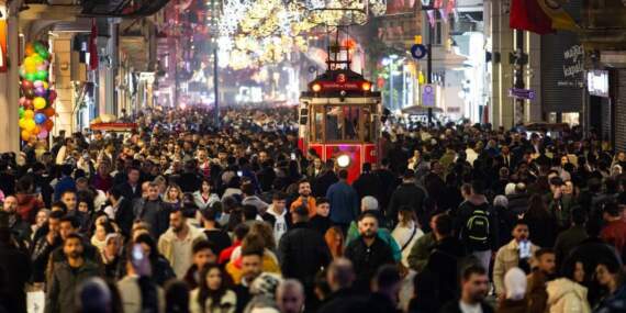 Türkiye’nin ortak kaygısı: Suç artık her kapıda! Halkın yarısı evinde bile tedirgin