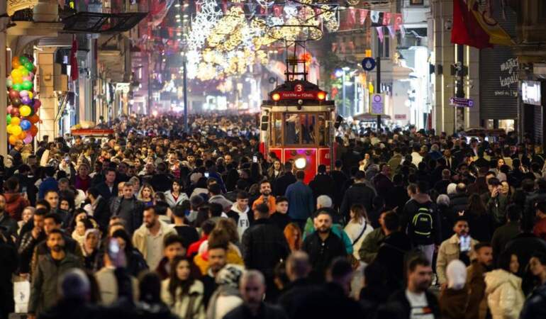 Türkiye’nin ortak kaygısı: Suç artık her kapıda! Halkın yarısı evinde bile tedirgin