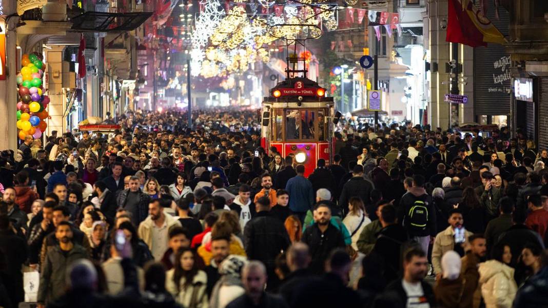 Türkiye’nin ortak kaygısı: Suç artık her kapıda! Halkın yarısı evinde bile tedirgin