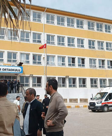 Şanlıurfa’da öğretmene bıçaklı saldırı girişimi