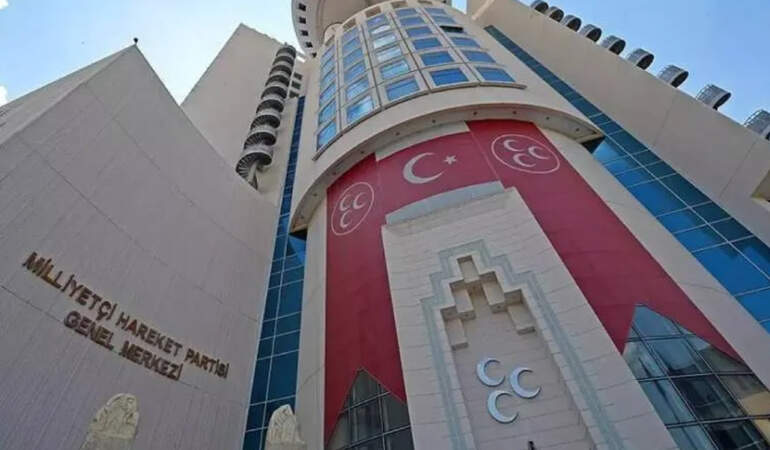 MHP’de İzzet Ulvi Yönter depremi devam ediyor: Bilecik ve Çanakkale İl Teşkilatları da feshedildi