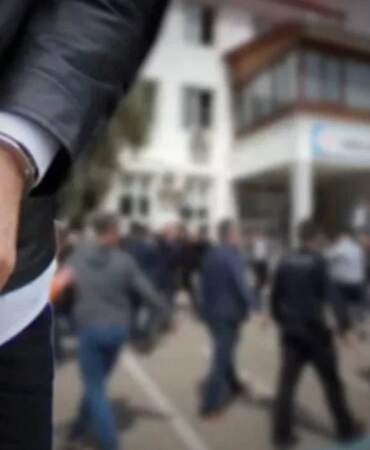 İzmir’de okul saldırısı hazırlığı iddiası:  8 gözaltı, 2 ev hapsi