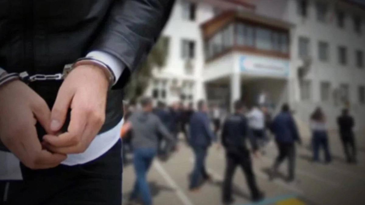 İzmir’de okul saldırısı hazırlığı iddiası:  8 gözaltı, 2 ev hapsi