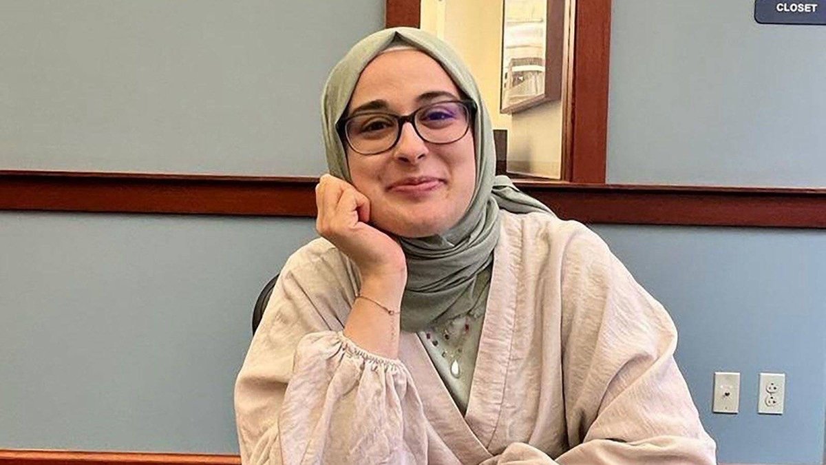 ABD’de ICE polisinin gözaltına aldığı Rümeysa Öztürk, doktorasını tamamlayıp Türkiye’ye döndü