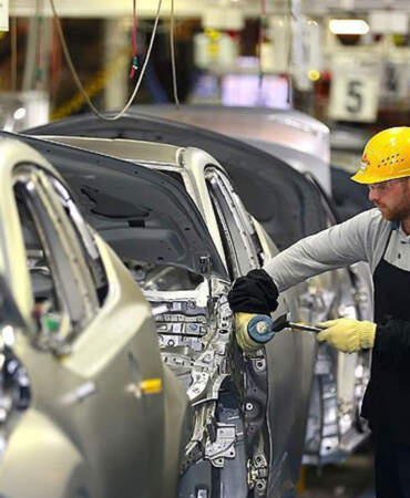 Çin’e karşı başka çare kalmadı: Avrupa’nın en büyük otomotiv şirketi kuruluyor