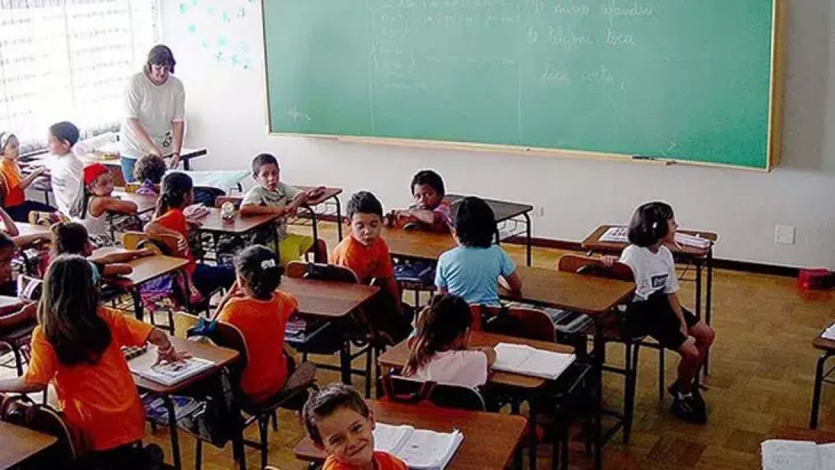 20 Nisan okullar tatil mi, okul var mı? 20 Nisan Pazartesi sendikalar grev kararı aldı mı