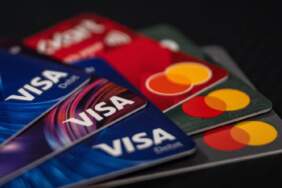 Kredi kartı sahiplerine nefes aldıran karar: Limit kesintisi…