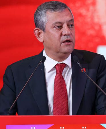 Özgür Özel Türkiye’ye dönüyor: Ataşehir’de miting yapacak
