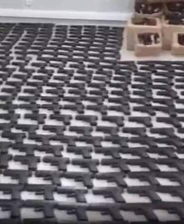 Silah kaçakçılarına operasyon: Binlerce silah ele geçirildi