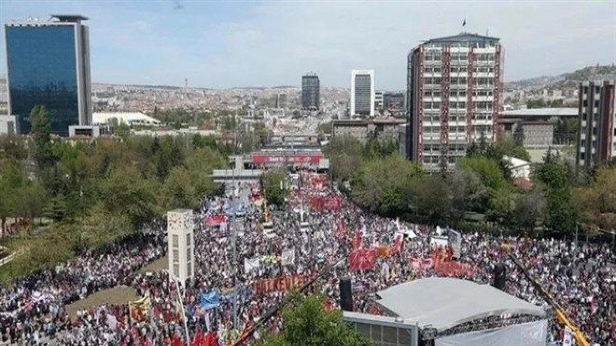 1 Mayıs tatili kaç gün 2026? Öğrencilere 3 günlük tatil müjdesi geldi