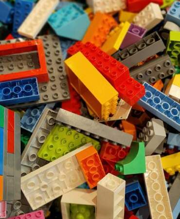 Murat Ülker LEGO’yu kurtaran ‘aile kapitalizmi’nin sırrını yazdı: İflasın eşiğinden dünyanın zirvesine