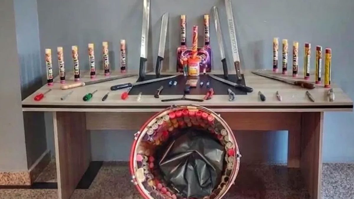 Deplasman otobüsünden mühimmat çıktı