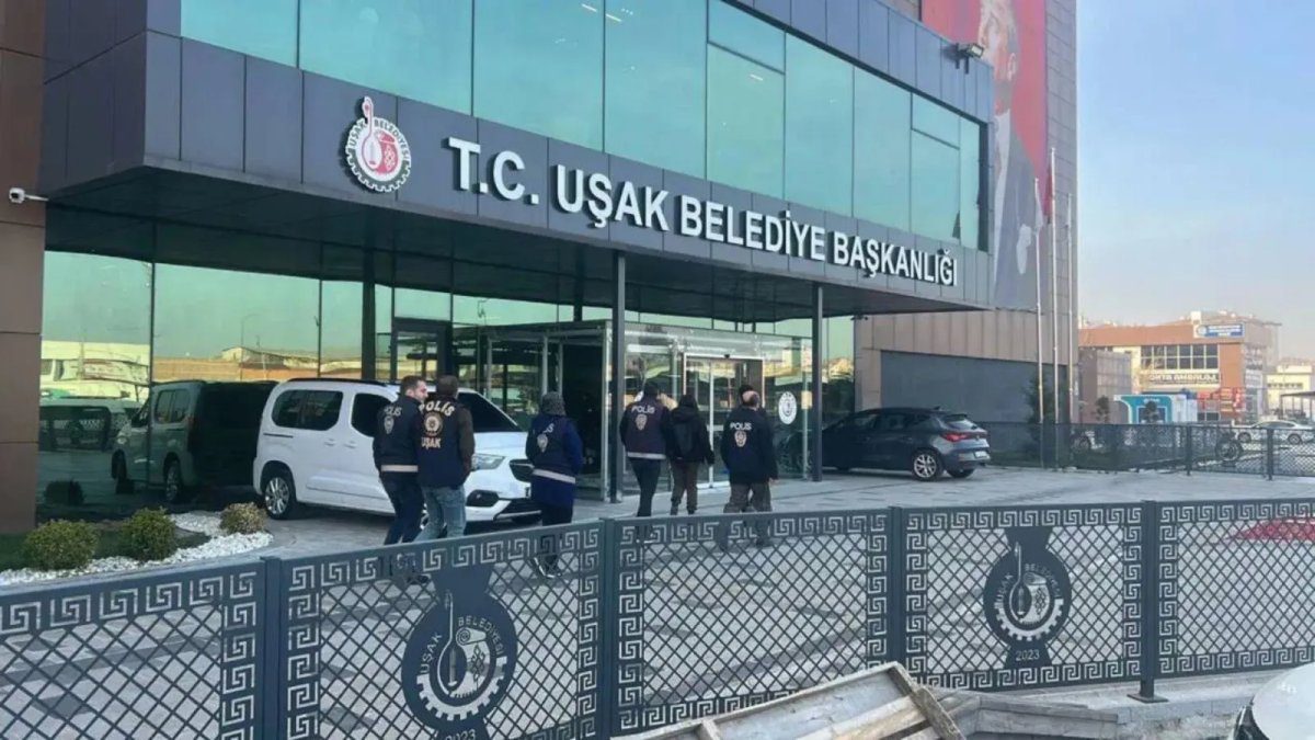 Uşak Belediyesi’ne ikinci dalga operasyon: 25 kişi gözaltında