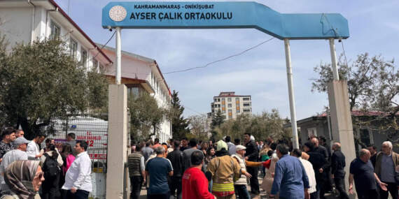 Okul saldırıları sonrası yeni tedbirler: Velilere sınırlama, öğrencilere sıkı denetim