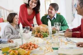 Onların evine giden aç çıkmıyor! İşte misafir ağırlamayı çok seven 4 burç