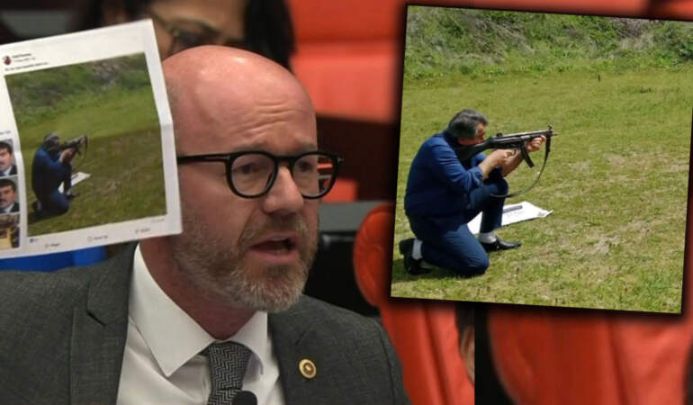 CHP’li Sarı Meclis’e taşıdı, müdürden geri adım geldi: İlçe Milli Eğitim Müdüründen silahlı poz