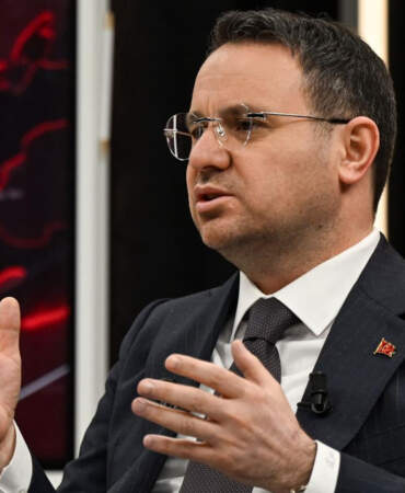 Gürlek’ten yargı tarafsızlığı mesajı: AK Partili belediyelere operasyon yapılmadı diye yapılmayacak sanılmasın