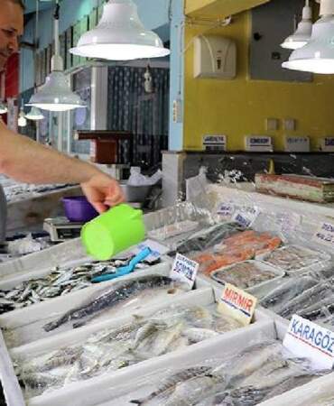 Tezgahlarda yerini aldı, en çok tercih edilen oldu! Bu kez ne istavrit alacaksınız ne de hamsi: Kilosu 300 TL’ye satılıyor