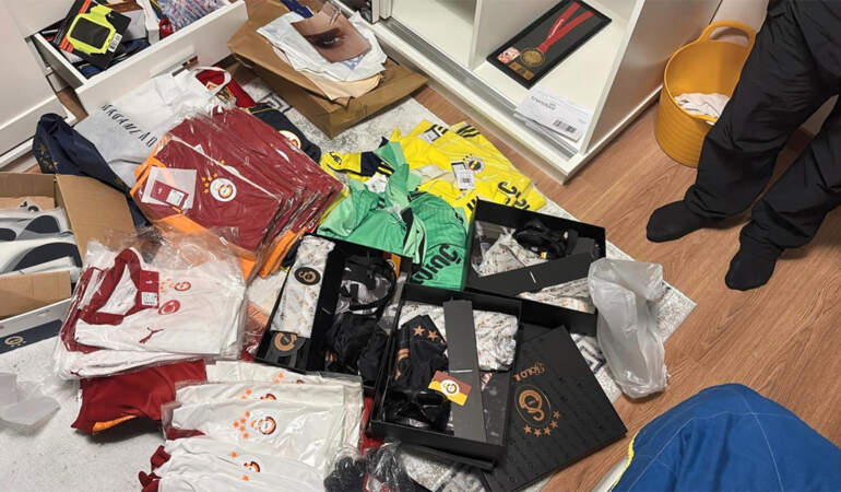 Galatasaray-Fenerbahçe derbisi öncesi Türkiye’de bir ilk: Karaborsa bilet şebekesine operasyon
