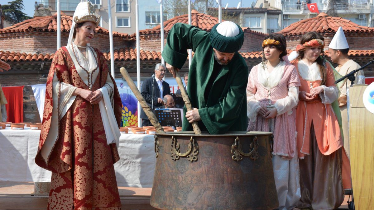 400 yıllık şifa sırrı: Mesir macunu kaç çeşit baharattan oluşur, neye iyi gelir?