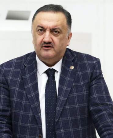 DEVA Partili Karal’dan Okul saldırılarına tepki: Karnını doyurduğumuz gençlerin ruhunu beslemiyoruz