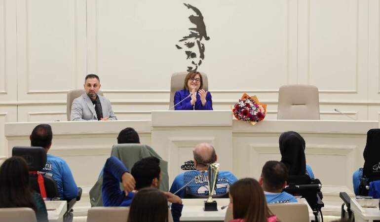 Muğla Milletvekili Gizem Özcan’dan 23 Nisan mesajı