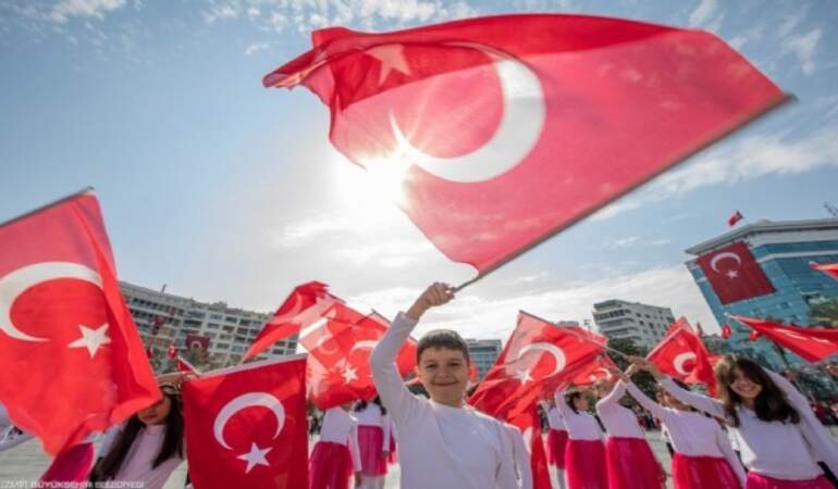 Anne, babalar ve öğrenciler için en coşkulu 23 Nisan mesajları: En güzel, resimli, kısa ve uzun 23 Nisan sözleri