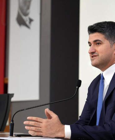 Ataşehir Belediye Başkanı Onursal Adıgüzel görevden uzaklaştırıldı