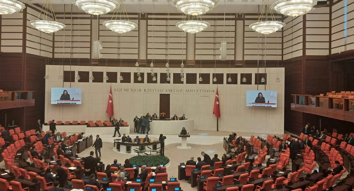 TBMM’de kabul edilerek yasalaştı: Doğum izni 24 haftaya çıkarıldı