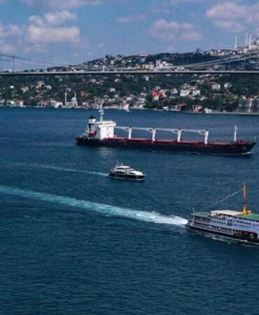 Boğaz bugün kapanıyor, Vapur seferlerine yarış engeli