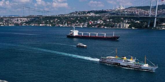 Boğaz bugün kapanıyor, Vapur seferlerine yarış engeli