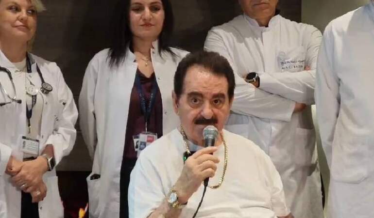 Taburcu olan İbrahim Tatlıses’ten güldüren yanıt! Galatasaray- Fenerbahçe derbisinin kazananını işaret etti