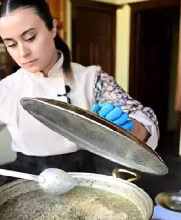 Pilav desen değil, sarma desen hiç değil! Köy mutfağından çıkan lezzet: Sarma aşı