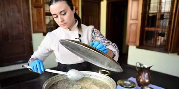 Pilav desen değil, sarma desen hiç değil! Köy mutfağından çıkan lezzet: Sarma aşı
