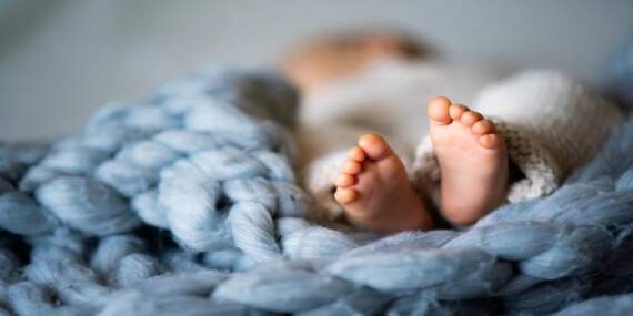 Yeni baba olacaklara müjde! Babalık izni 10 iş günü değil, takvim günü oldu