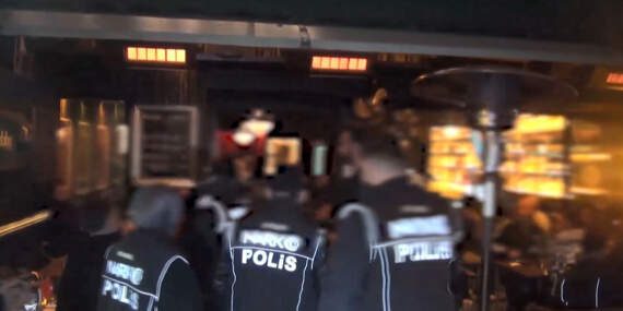 Kadıköy’de eğlence mekanlarına uyuşturucu operasyonu: 107 gözaltı