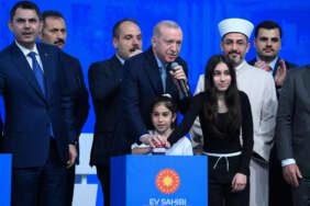 Erdoğan, İstanbul’daki TOKİ kura çekimini başlattı