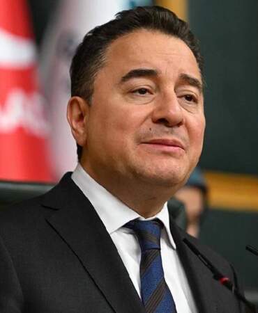 Babacan’dan çay-simit hesabı: Çay simit hesabıyla geldiler, çay simit hesabıyla gidecekler