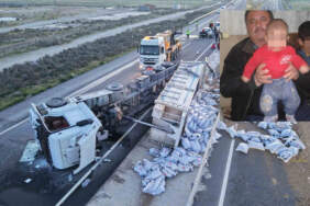 Kazayı görüp yardım için duranların aracına çarptı: Hacca giden yolcu hayatını kaybetti