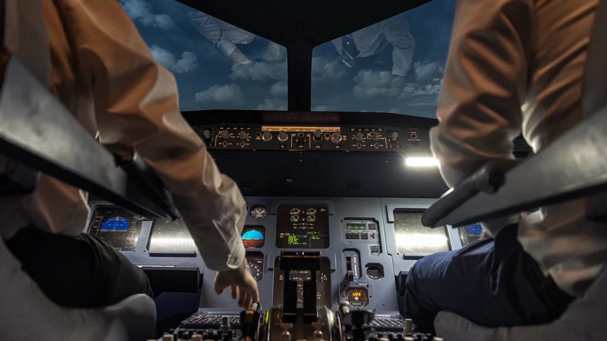 Havada korku dolu anlar: Pilot rahatsızlandı, uçak acil iniş yaptı