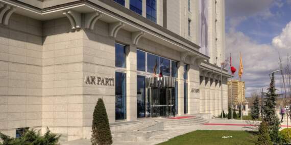 AK Parti’den üç aşamalı “saha” uygulaması: Belirle, uygula, anlat