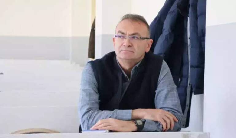 Emekli oldu okumalara doyamadı! 55 yaşında 3. Üniversitesini okuyor