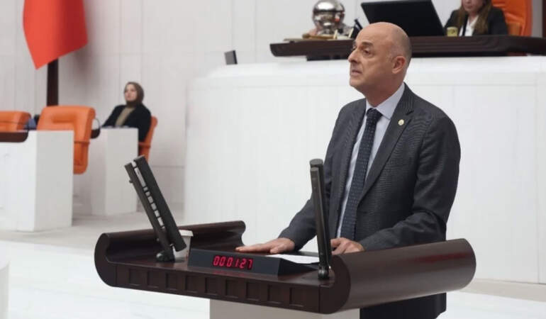 CHP’li Özlale’den önerge hamlesi: İşçilerin direnişi Meclis’e taşındı