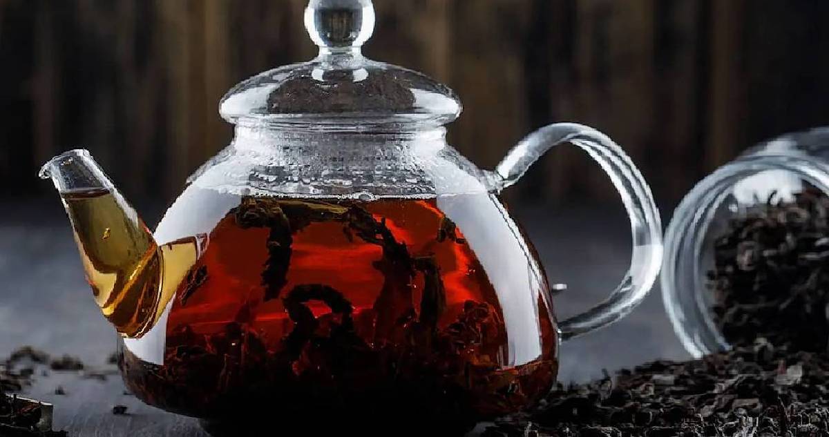 Çayınız hem taze kalsın hem lezzeti artsın! Çay suyuna bir miktar eklemek yeterli