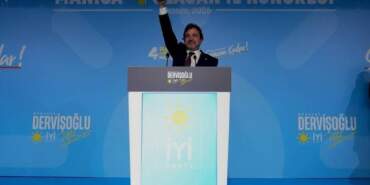 İYİ Parti Manisa İl yönetimi görevden alındı